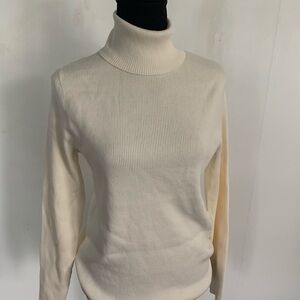 NWT Ralph Lauren Ivory Turtleneck Sweater